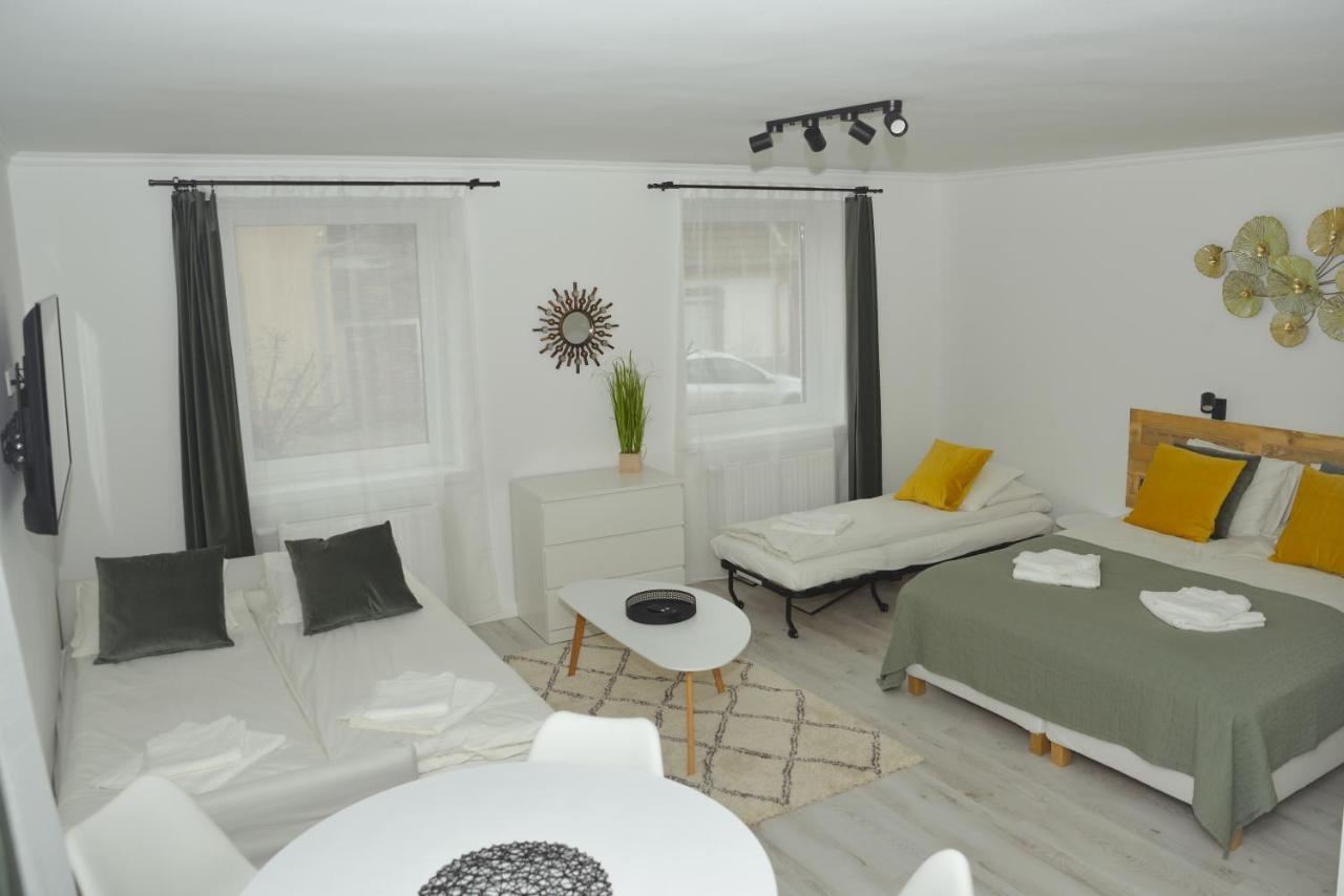 Raba92 Apartman House Екстер'єр фото